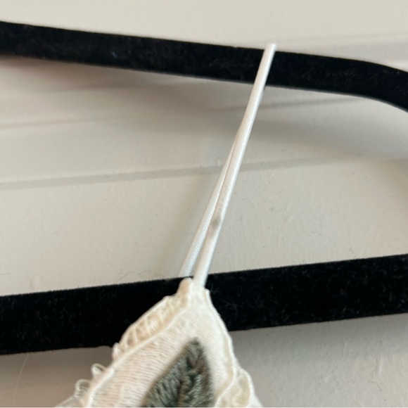 CBR Chic/Boutique/Rose lace mini dress - Picture 4 of 4